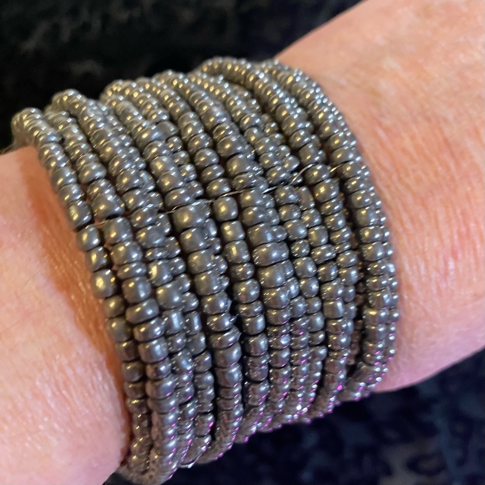 Pewter seed bead cuff GUC 2 1/2”x 2 1/2” best for wrists under 7” see pics